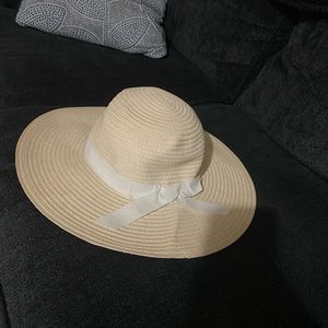 Tan beach hat
